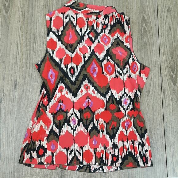 TAHARI Geometric Print sleeveless Blouse sz XS with ruffles - Picture 3 of 5